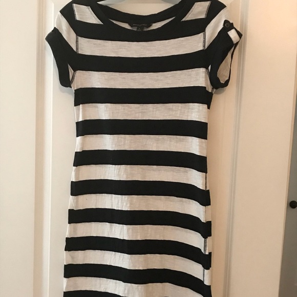 Banana Republic Dresses & Skirts - Banana republic sz small cotton stripe dress